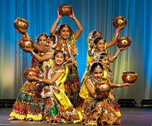 India Fest dancers